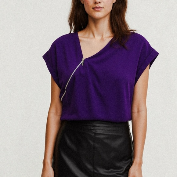 NWT express flowy zip detail chiffon top ❤️ - Picture 1 of 5